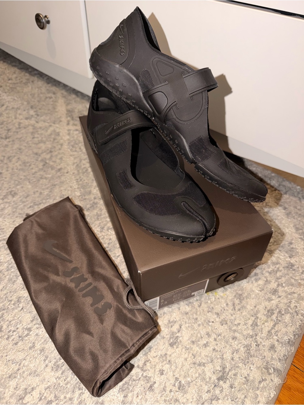 NikeSKIMS Air Rift Mesh - Picture 2 of 8